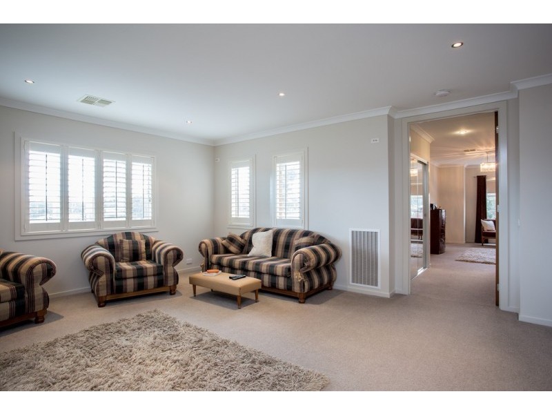 12 Arlington Court, Maiden Gully VIC 3551
