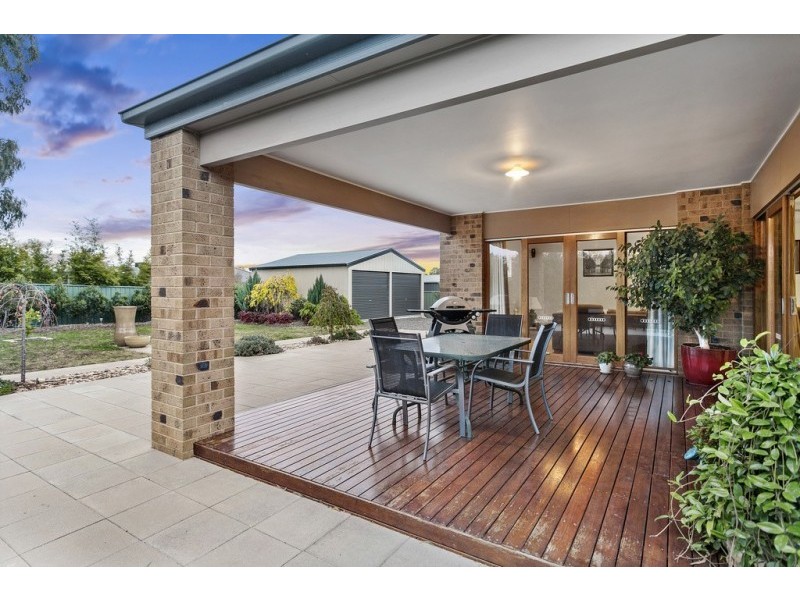 12 Arlington Court, Maiden Gully VIC 3551