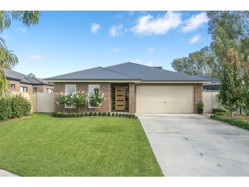 17 Kennewell Street, White Hills VIC 3550