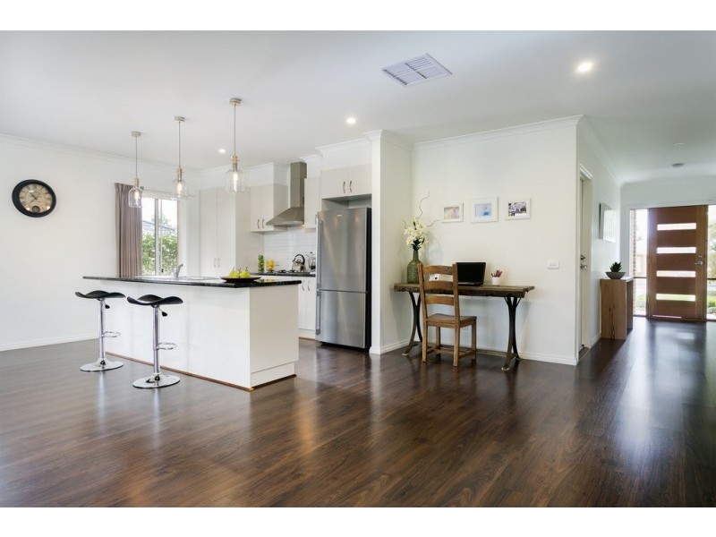 17 Kennewell Street, White Hills VIC 3550