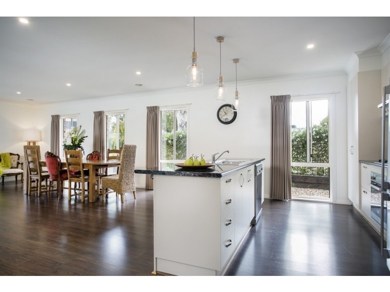 17 Kennewell Street, White Hills VIC 3550