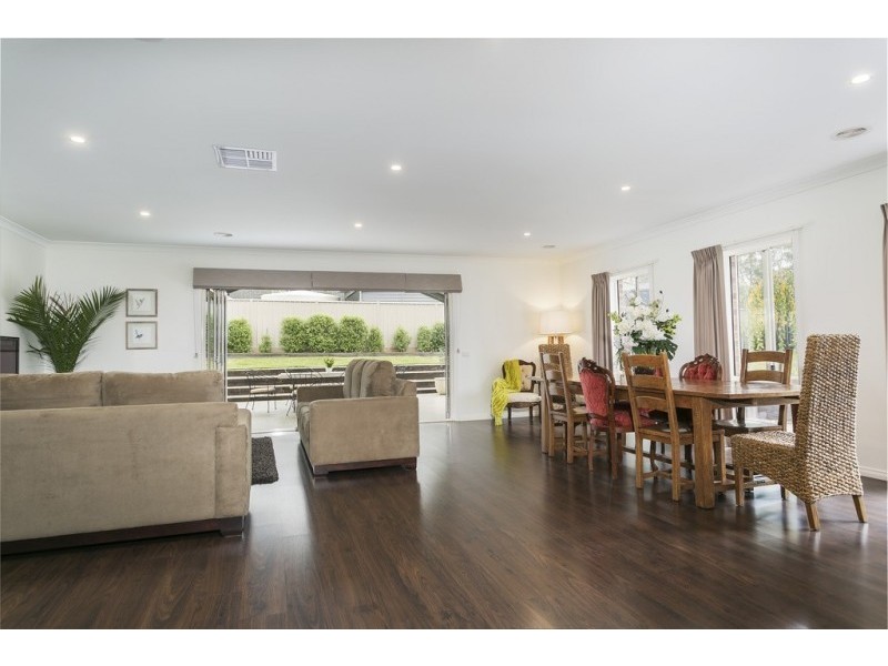 17 Kennewell Street, White Hills VIC 3550