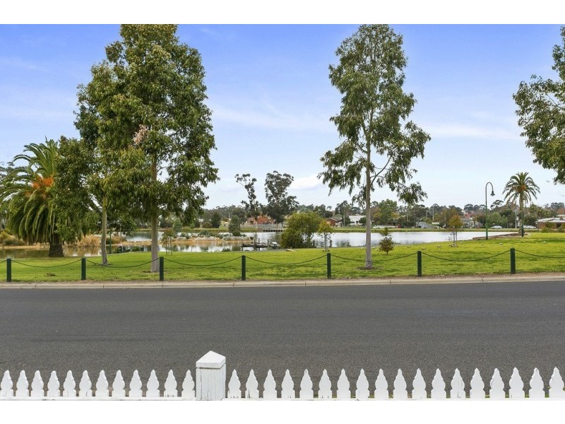 39 Simpsons Road, Eaglehawk VIC 3556