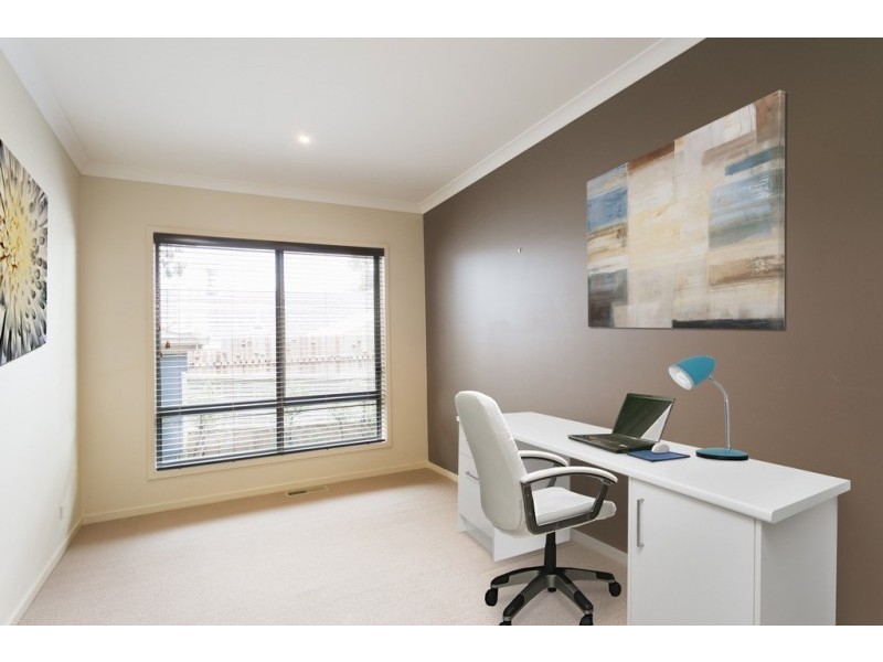 3 Harley Street, Strathdale VIC 3550