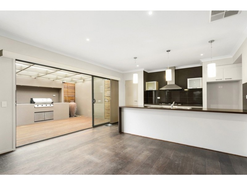 3 Harley Street, Strathdale VIC 3550