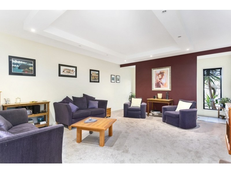 1 Philden Way, Spring Gully VIC 3550