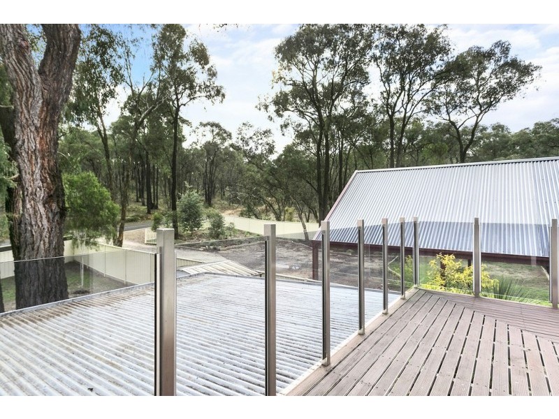 1 Philden Way, Spring Gully VIC 3550