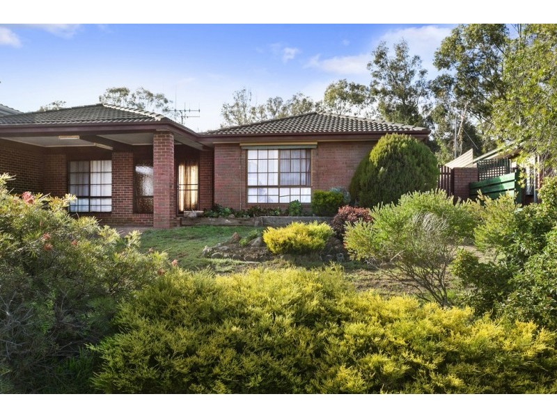 1/4 Marinna Court, Strathdale VIC 3550