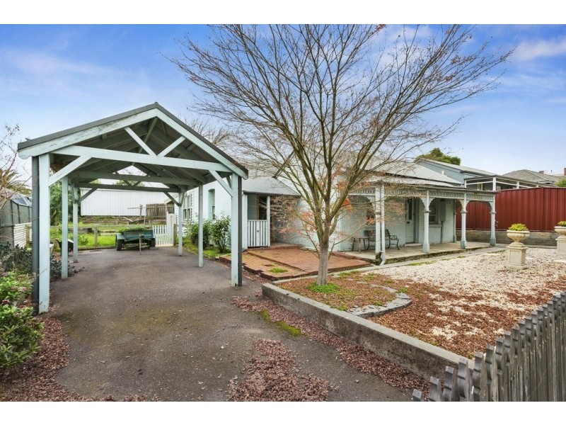 320 MacKenzie Street, Golden Square VIC 3555