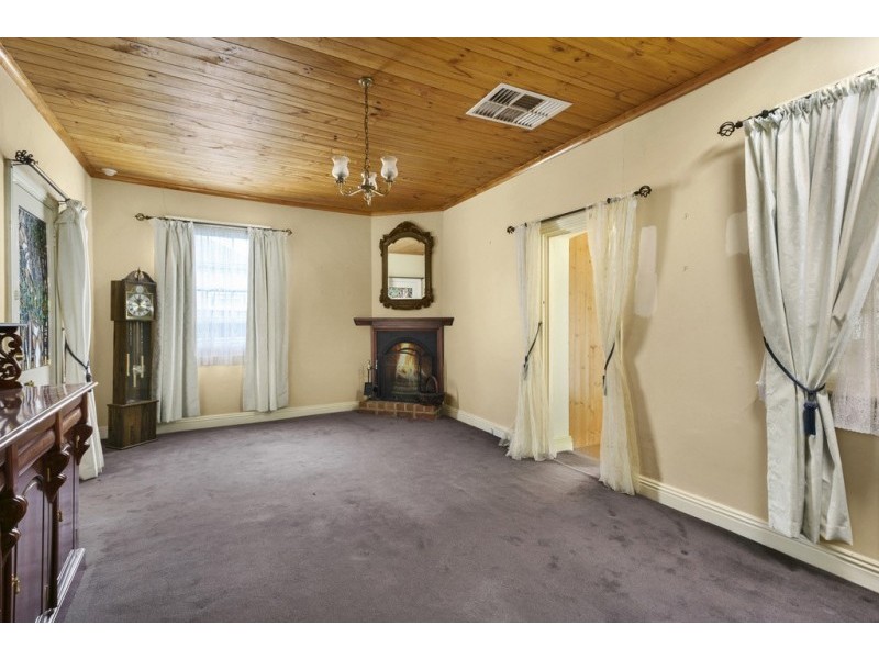 320 MacKenzie Street, Golden Square VIC 3555