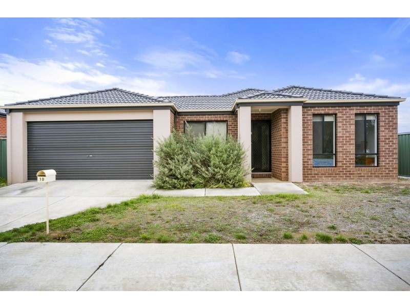 10 Millewa Drive, Epsom VIC 3551