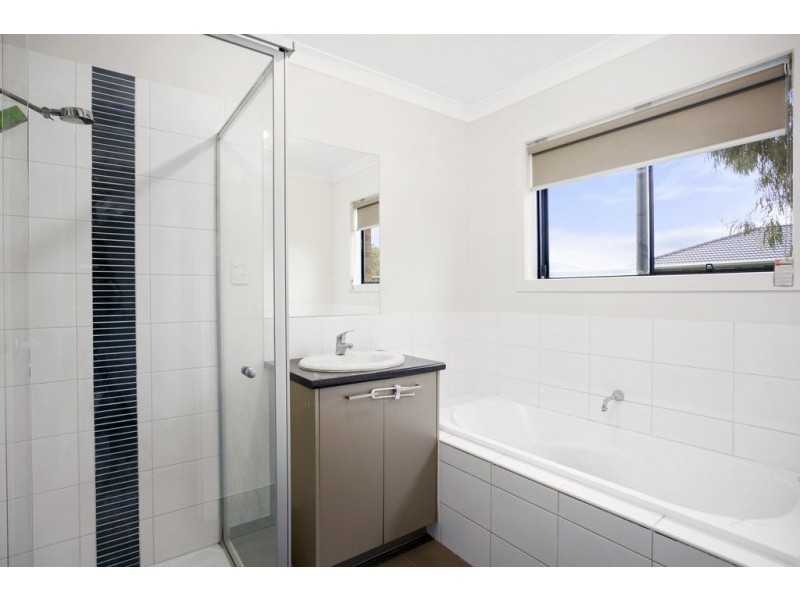10 Millewa Drive, Epsom VIC 3551