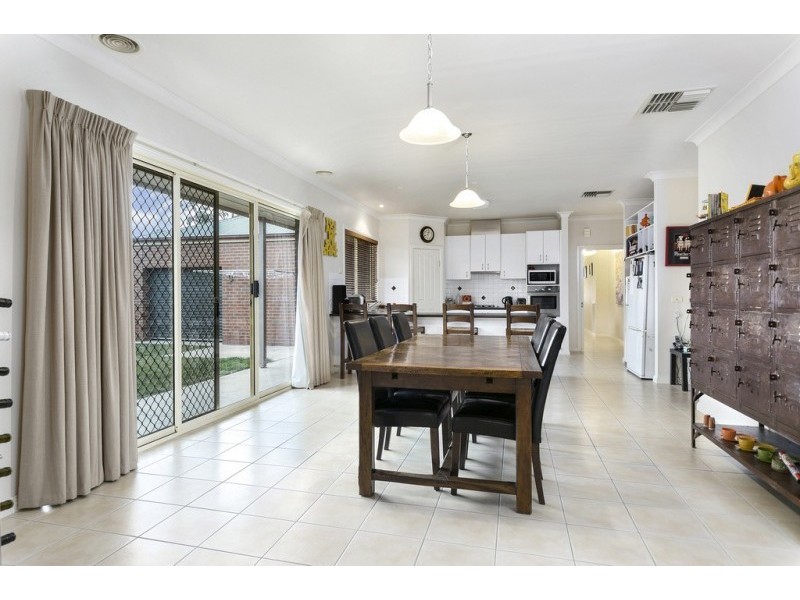 30 Keogh Drive, Spring Gully VIC 3550