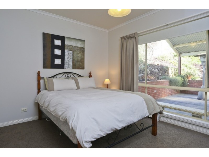30 Keogh Drive, Spring Gully VIC 3550
