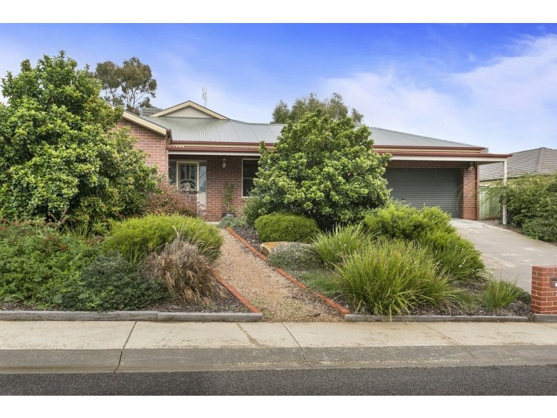 30 Keogh Drive, Spring Gully VIC 3550
