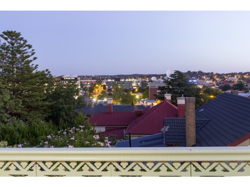 37 MacKenzie St, Bendigo VIC 3550