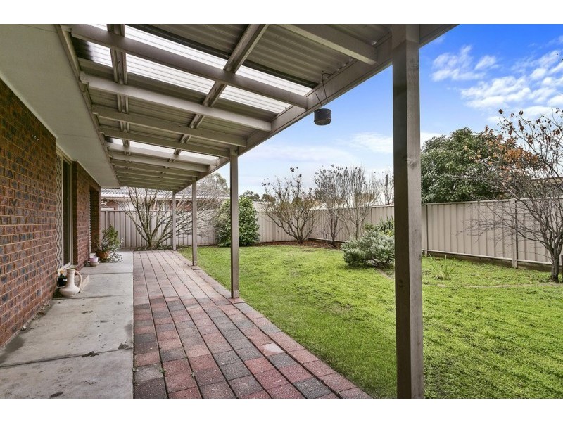 8 View Street, Kangaroo Flat VIC 3555