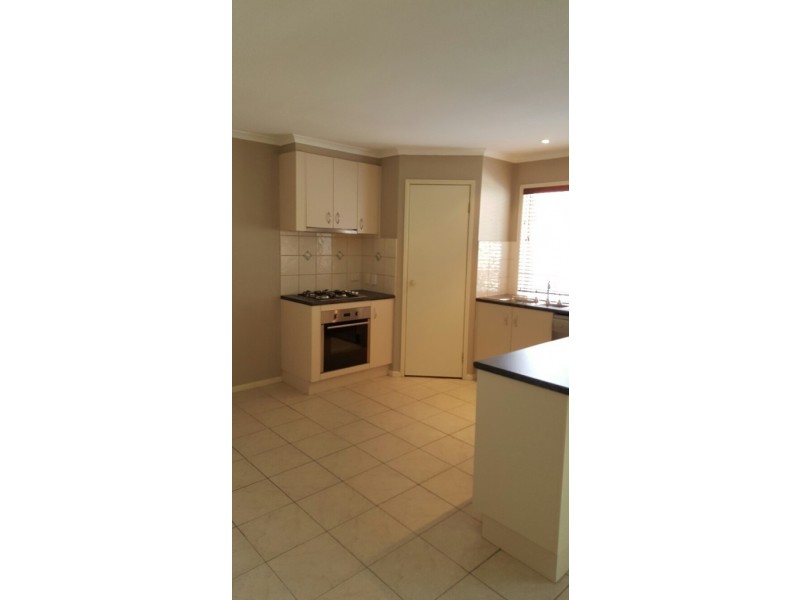 10 Gledhill Rise, Kangaroo Flat VIC 3555