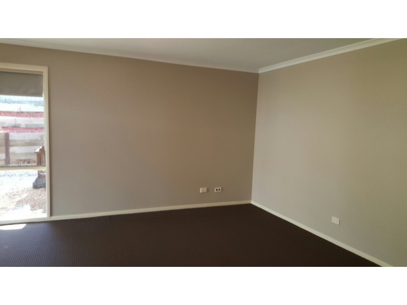 10 Gledhill Rise, Kangaroo Flat VIC 3555