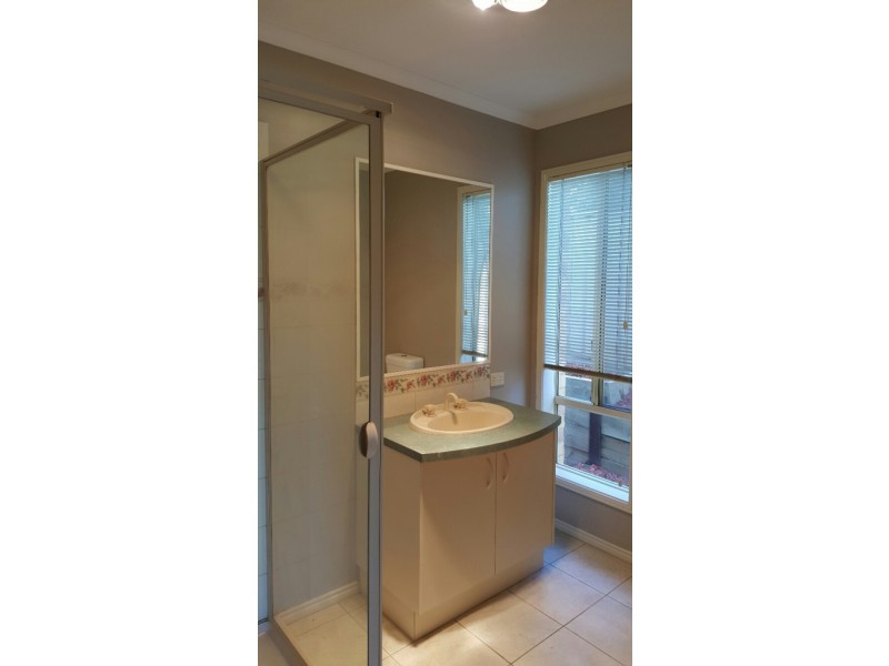 10 Gledhill Rise, Kangaroo Flat VIC 3555