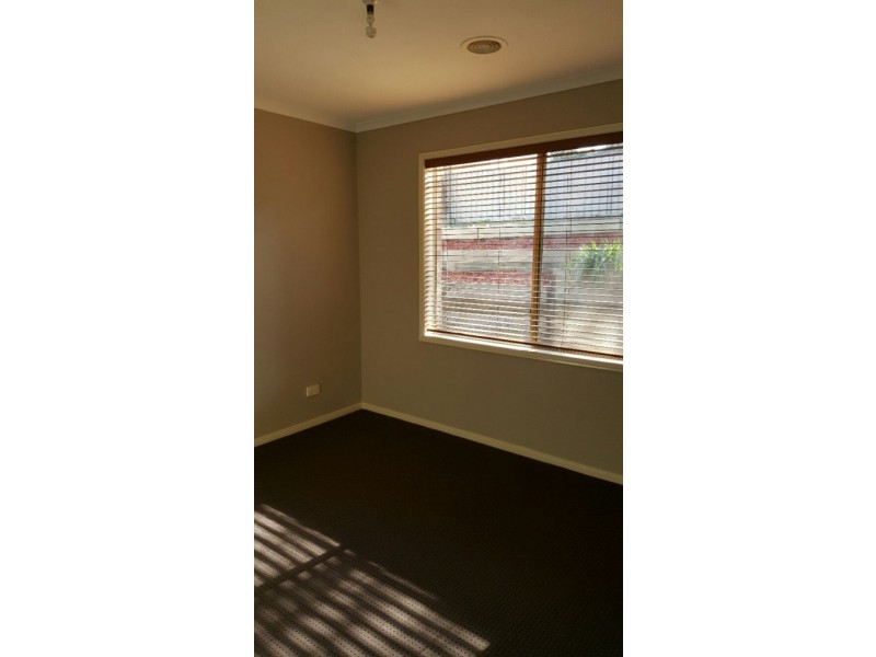 10 Gledhill Rise, Kangaroo Flat VIC 3555