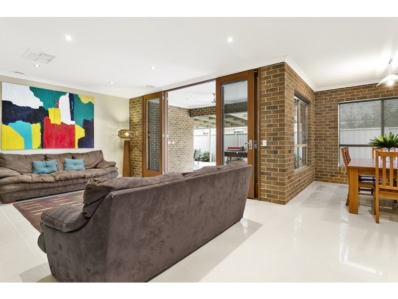 8 Alkoomi Court, Ascot VIC 3551