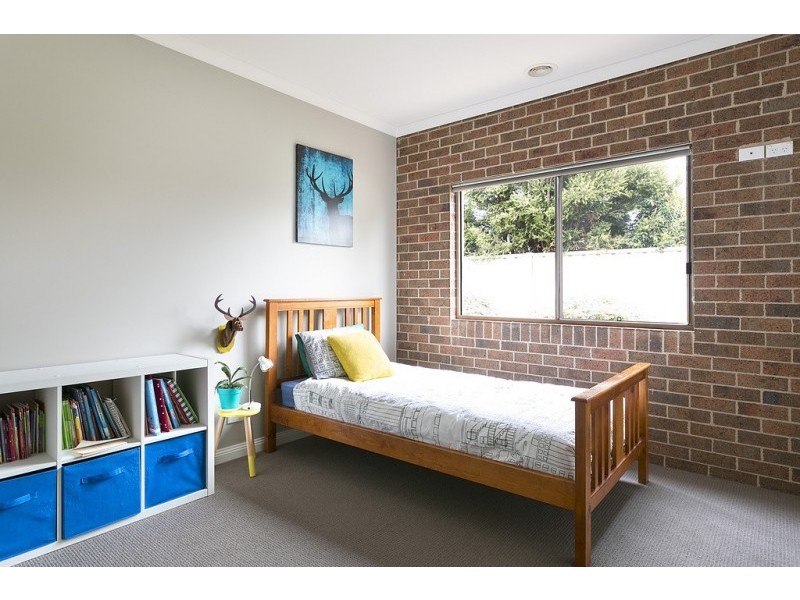 8 Alkoomi Court, Ascot VIC 3551