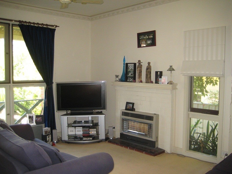 36 Harkness Street, Quarry Hill VIC 3550