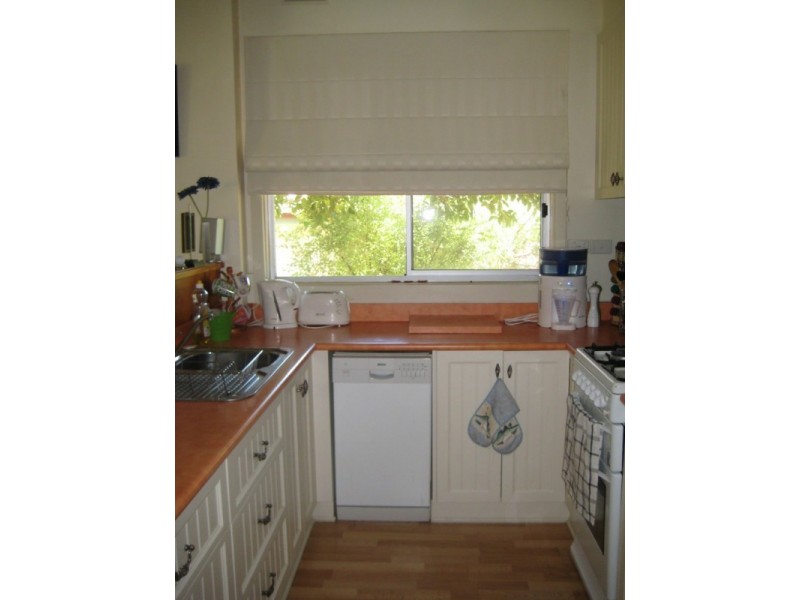 36 Harkness Street, Quarry Hill VIC 3550