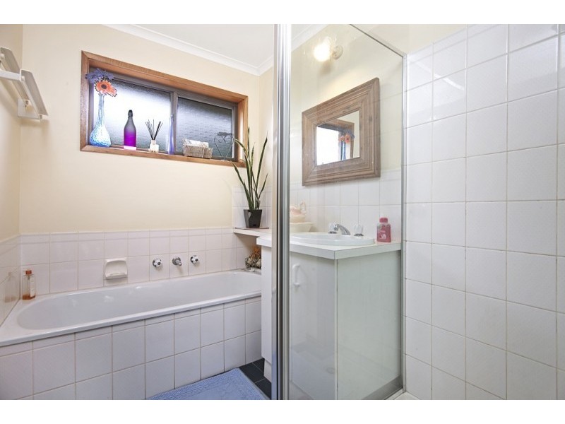 78 Browning Street, Kangaroo Flat VIC 3555