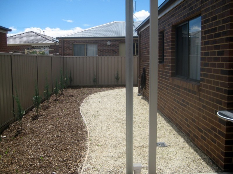 20 Edgewater Close, Eaglehawk VIC 3556