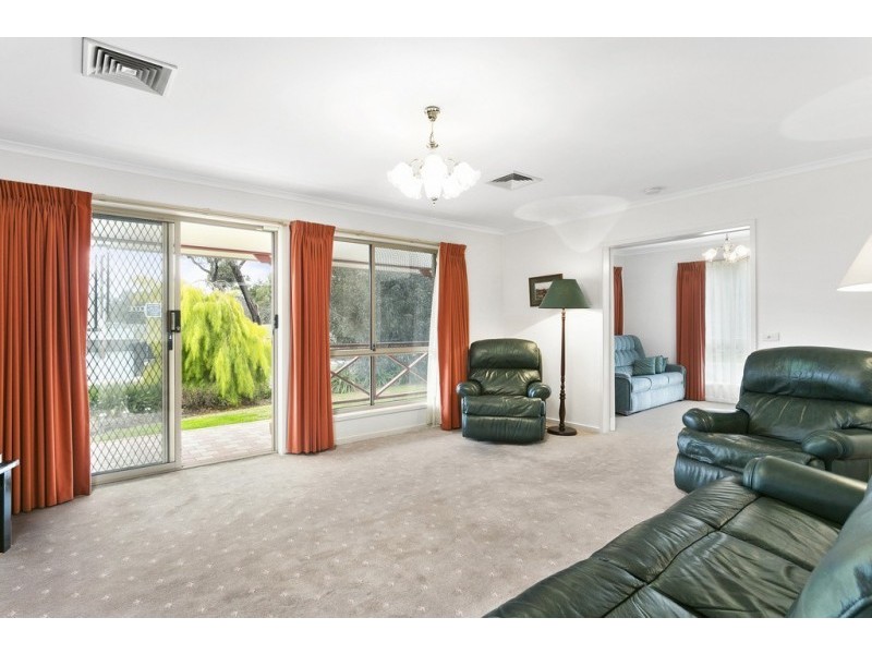 26 Steane Street, Kennington VIC 3550