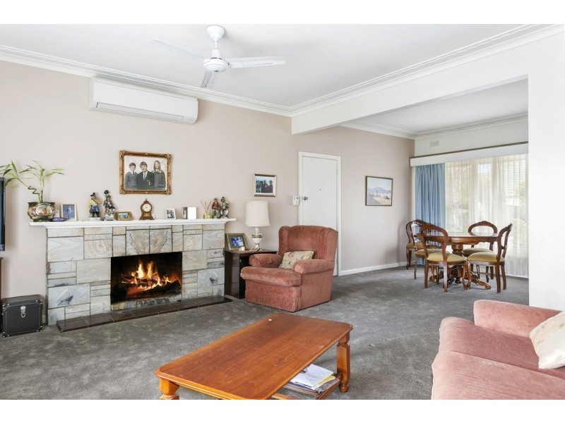 4 Steane Street, Kennington VIC 3550