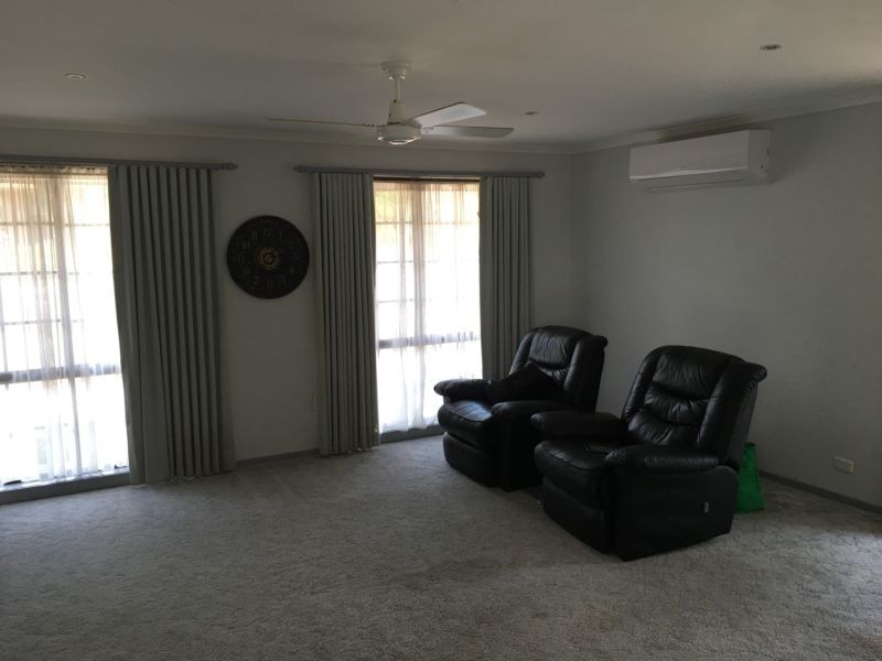 24 Nabilla Crescent, Strathdale VIC 3550