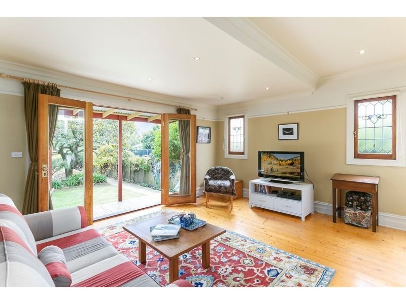 16 Palmerston Street, Quarry Hill VIC 3550