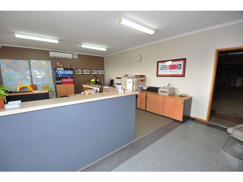 Unit 2/35-39 Howard Street, Epsom VIC 3551