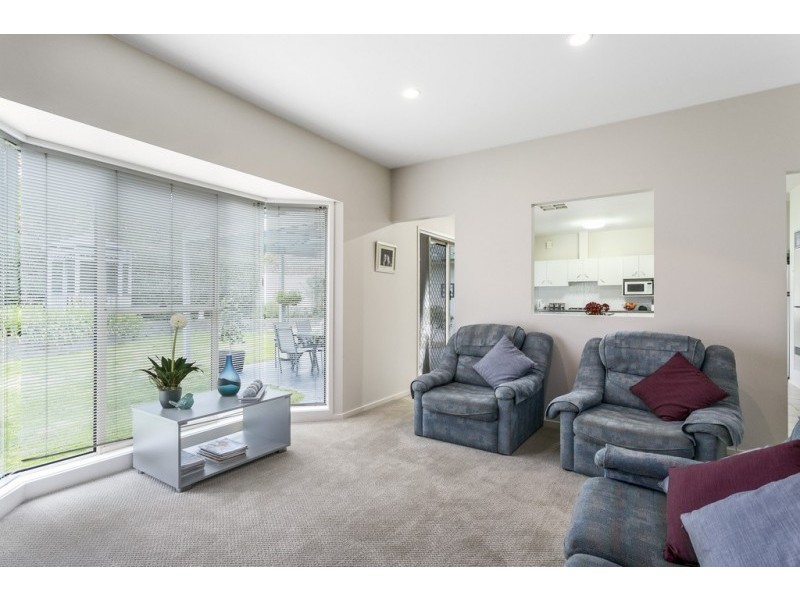 24 Bourke Drive, Strathdale VIC 3550