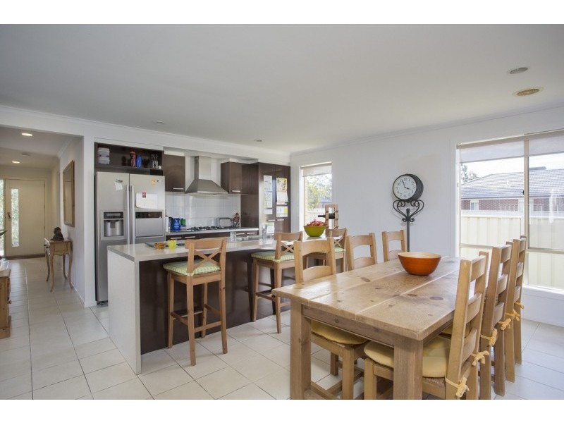 7 Cooba Drive, Epsom VIC 3551
