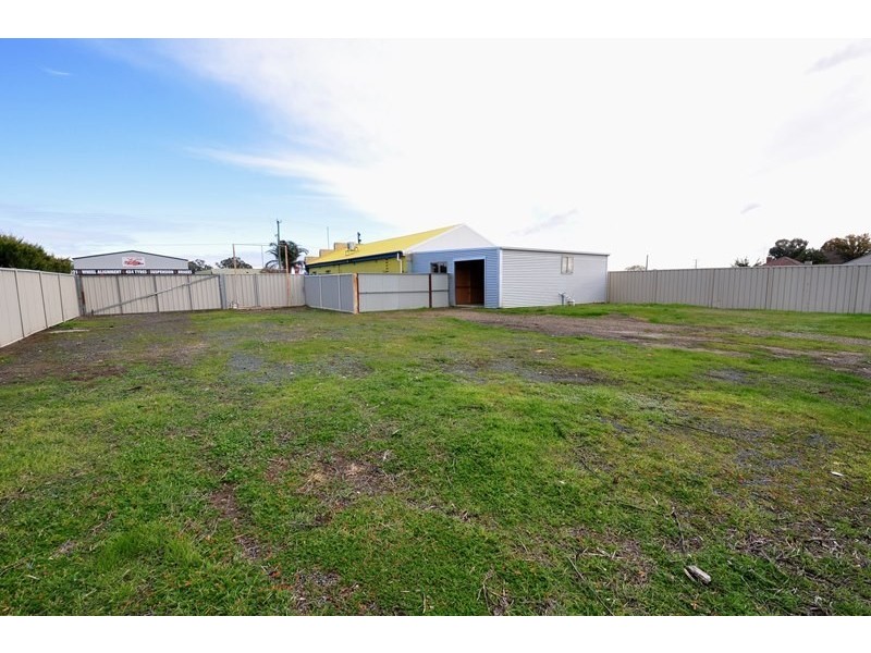 228 Midland Highway, Epsom VIC 3551