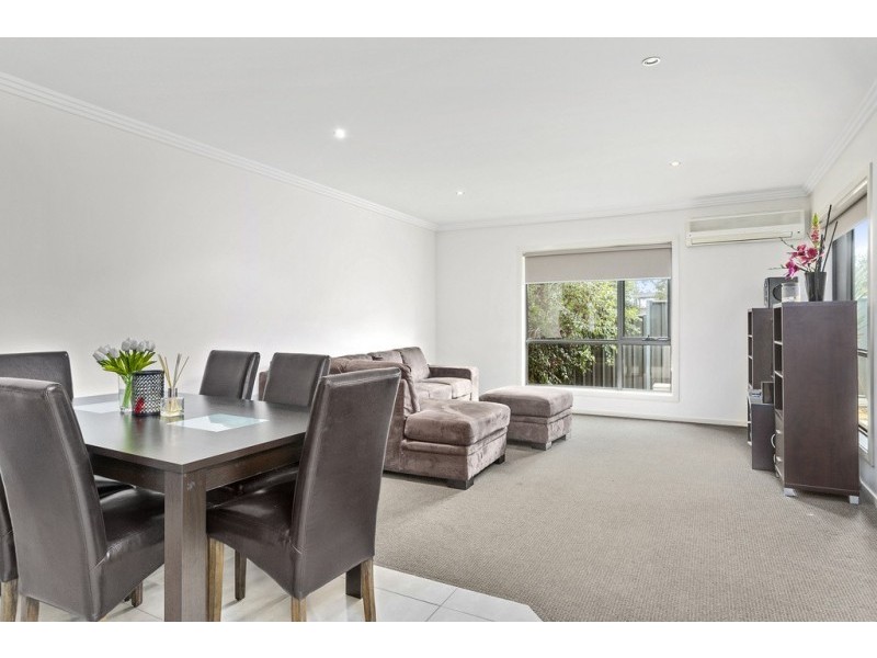 4/18 Delbridge Street, Golden Square VIC 3555