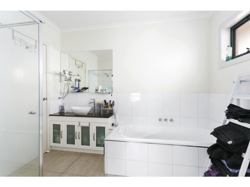 4/18 Delbridge Street, Golden Square VIC 3555
