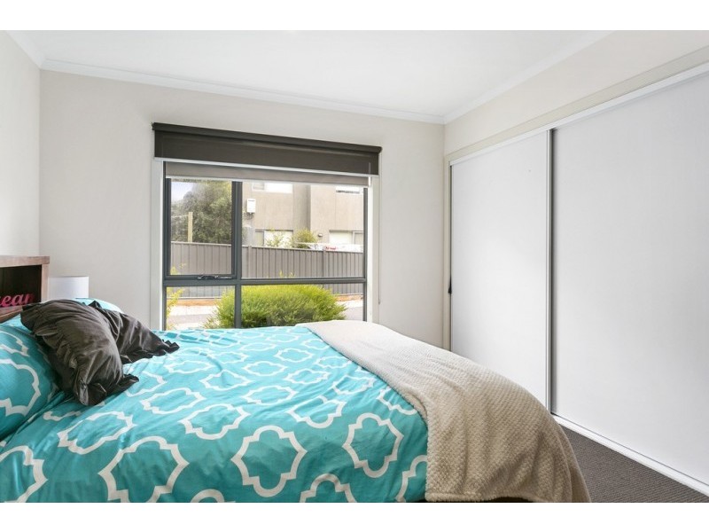 4/18 Delbridge Street, Golden Square VIC 3555
