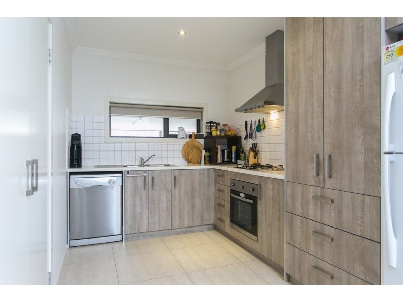 4/18 Delbridge Street, Golden Square VIC 3555