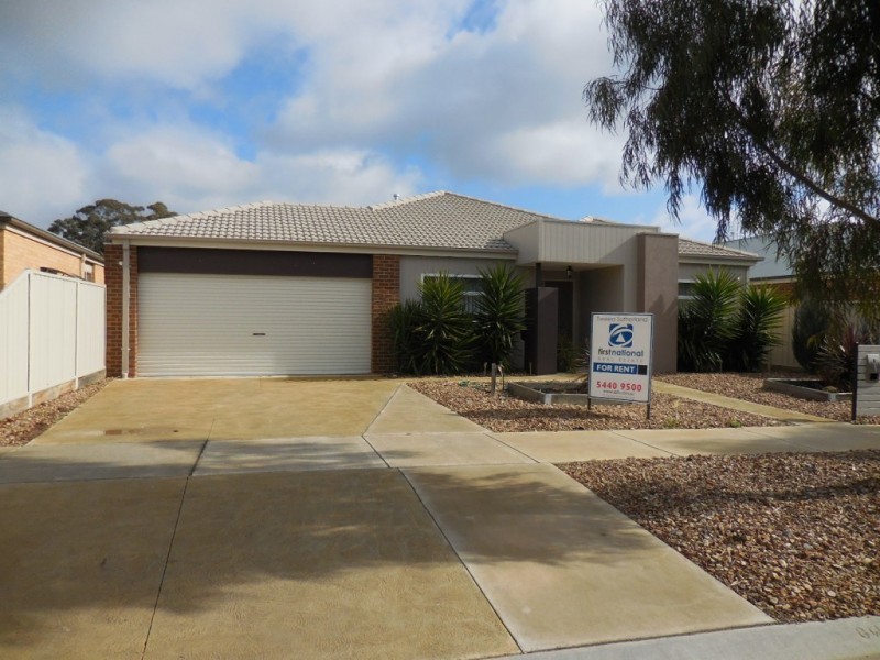 11 Barnett Drive, Kangaroo Flat VIC 3555