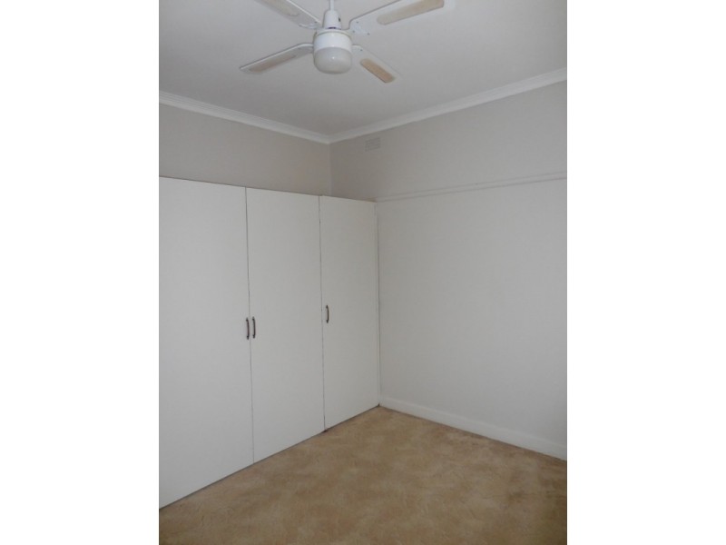 7 Ewing Avenue, Flora Hill VIC 3550