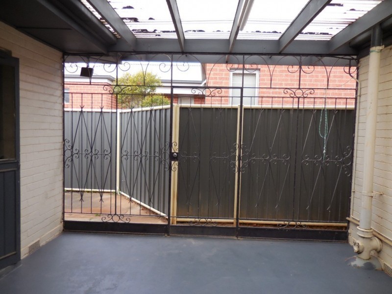 7 Ewing Avenue, Flora Hill VIC 3550