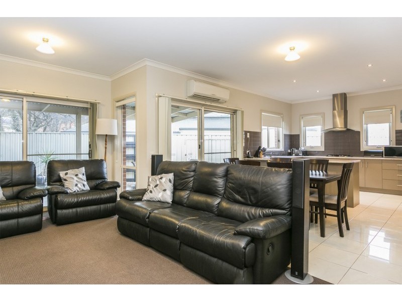 30A Houston Street, Quarry Hill VIC 3550