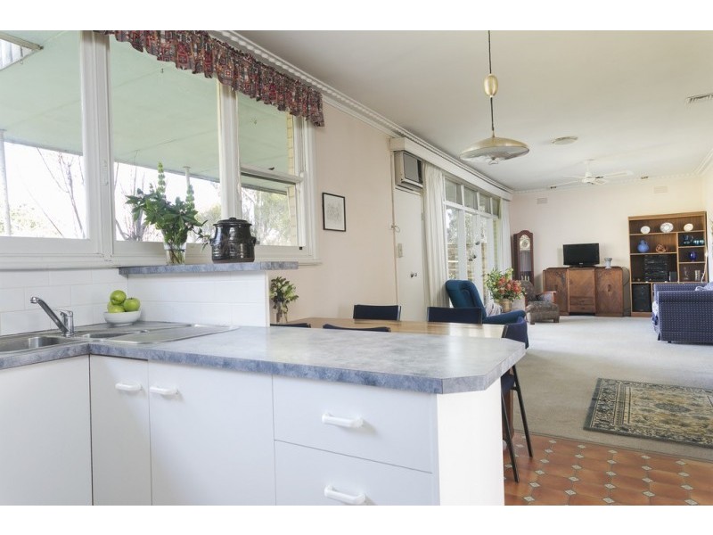 110 Lockwood Road, Kangaroo Flat VIC 3555