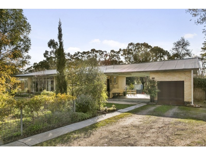 110 Lockwood Road, Kangaroo Flat VIC 3555