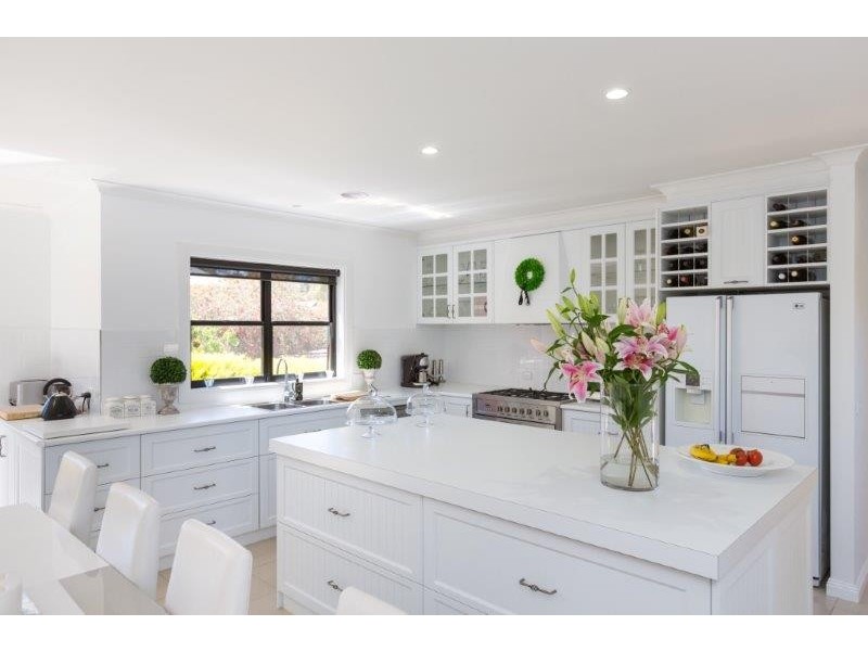 20 Pioneer Dve, Maiden Gully VIC 3551